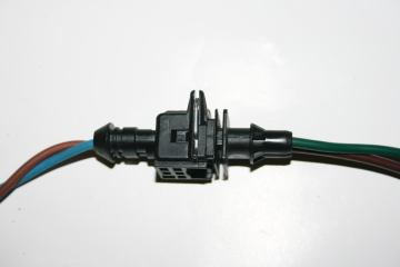 fuelpumpconnector02_big.jpg